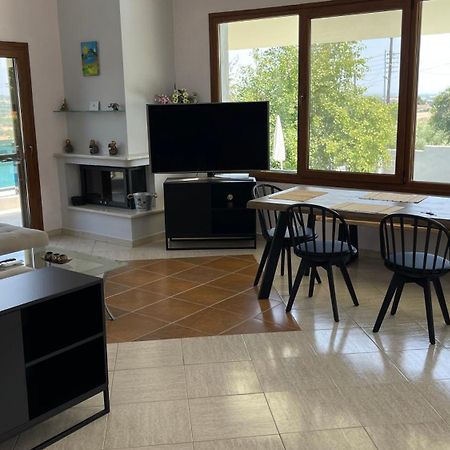 Serenity House 埃帕诺米 外观 照片