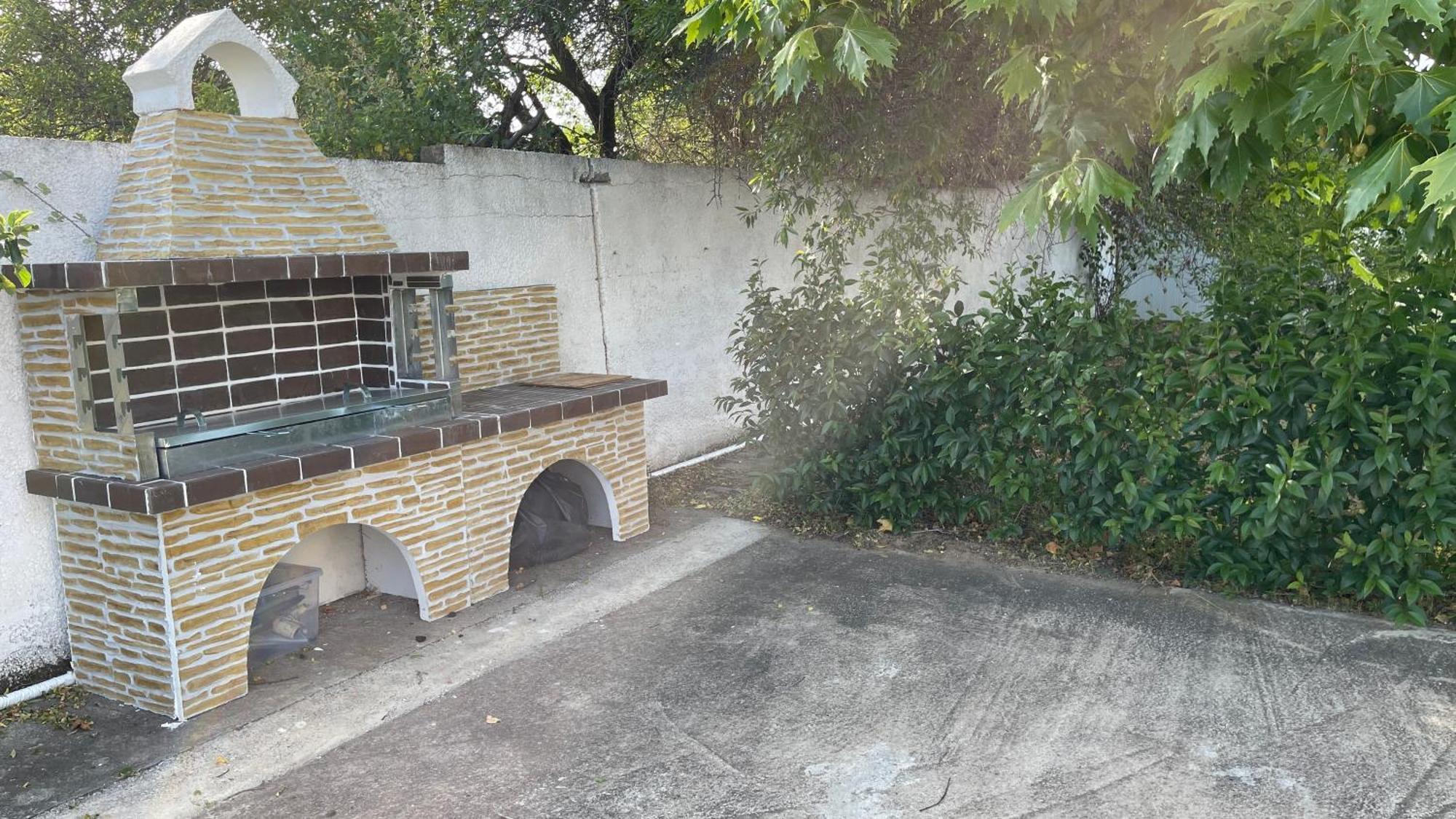 Serenity House 埃帕诺米 外观 照片