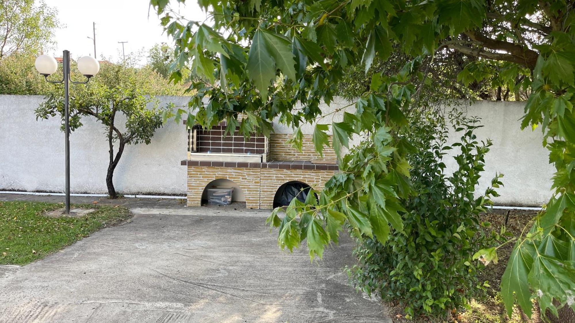 Serenity House 埃帕诺米 外观 照片